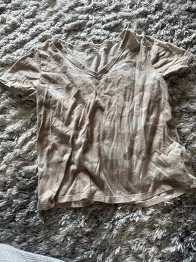 Old Navy Women's V-Neck Tee